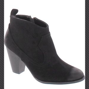 Qupid Distressed Suede Ankle Boot 7